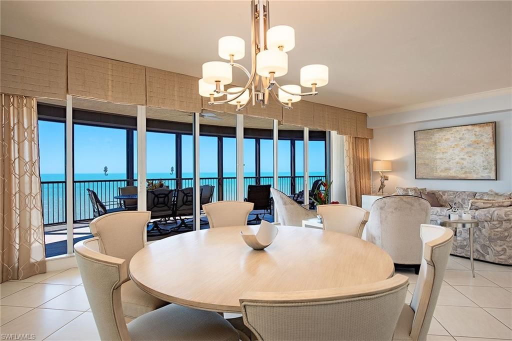 Chandelier, Dining room, Interior, Living room, Water