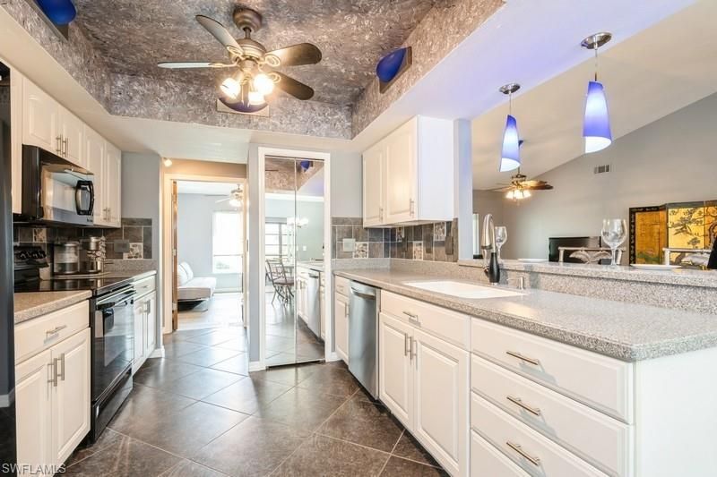 Interior, Kitchen, Pendant Lights