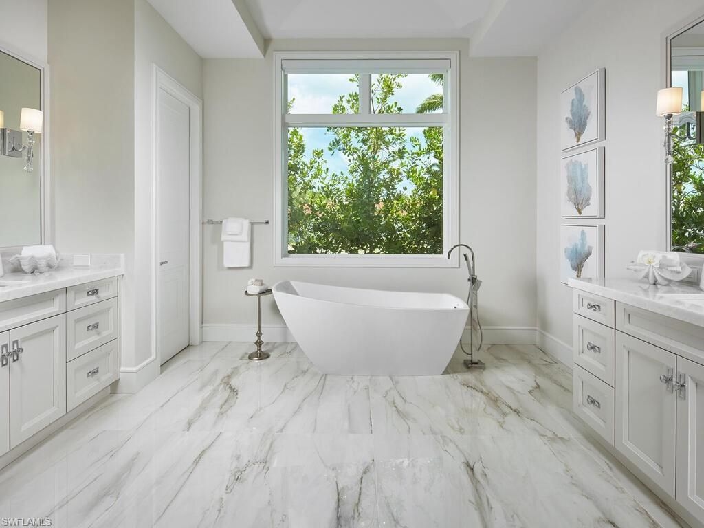Bathroom, Free Standing Baths, Interior, Marble