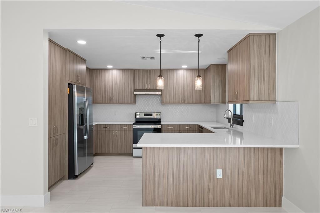 Interior, Kitchen, Pendant Lights, Recessed Lighting, Stainless Steel Appliances