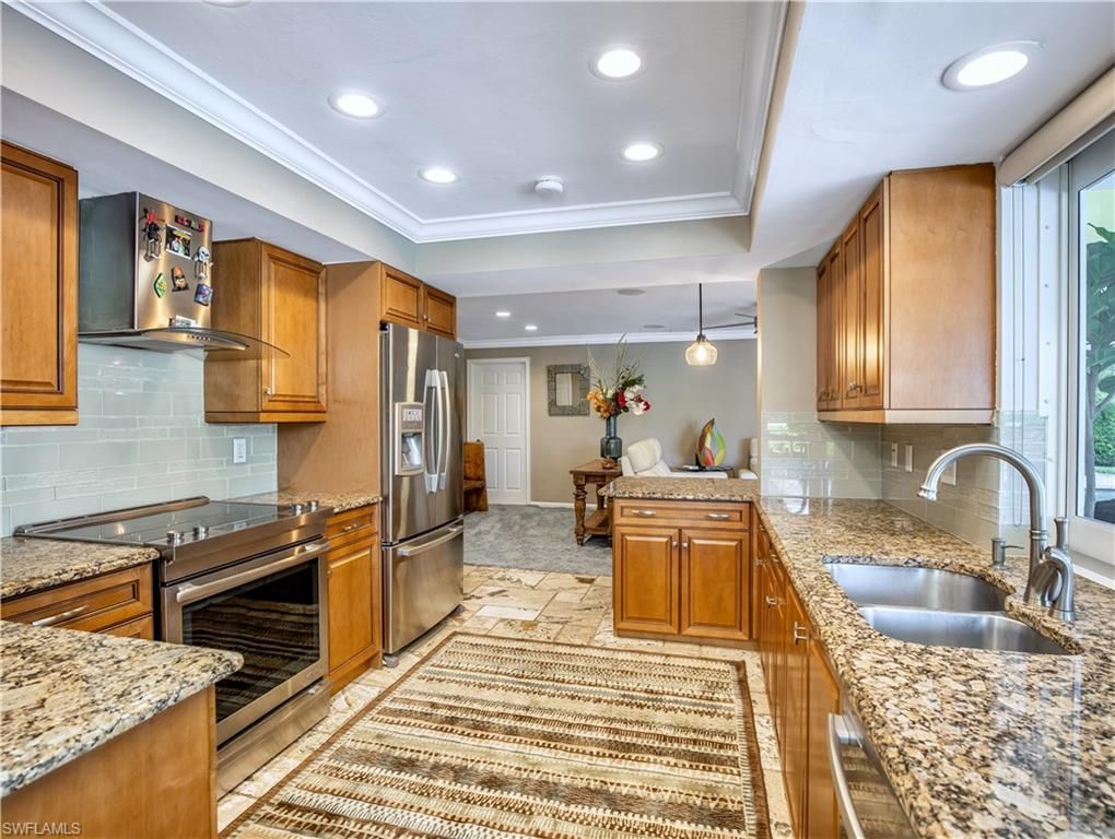 Interior, Kitchen, Pendant Lights, Recessed Lighting, Stainless Steel Appliances