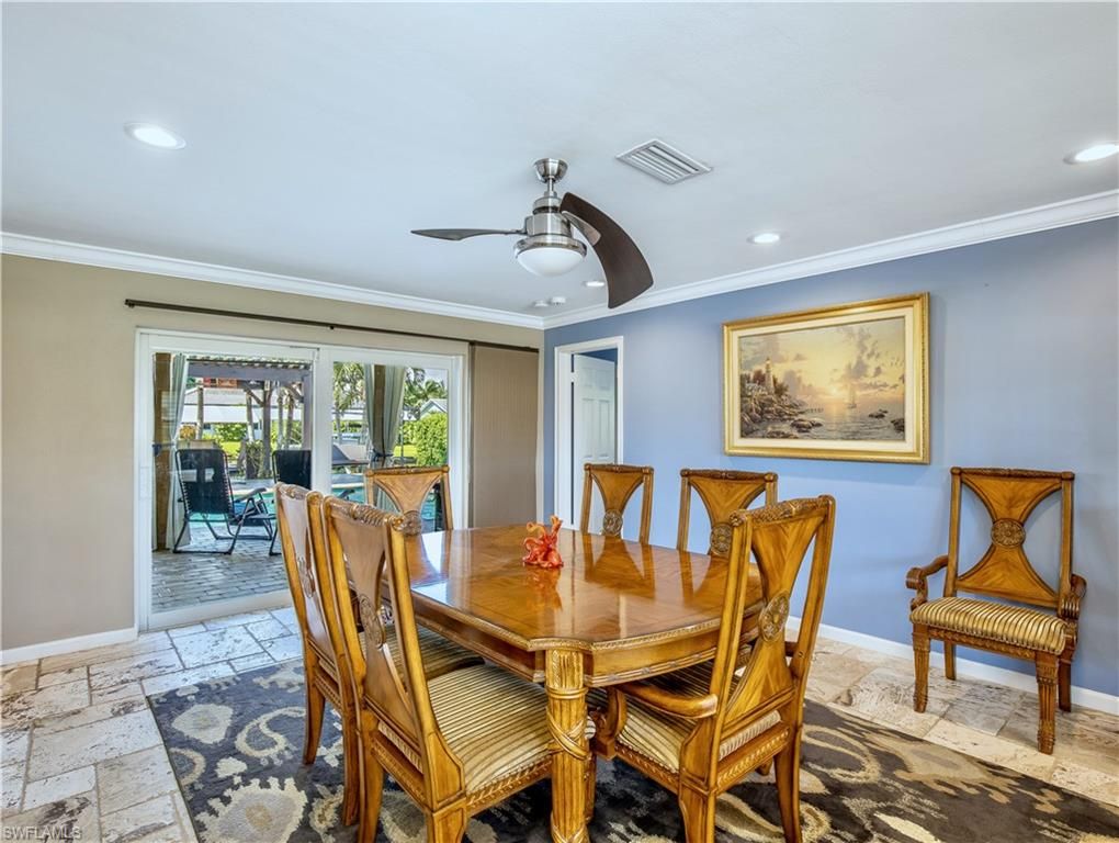 Dining room, Interior, Recessed Lighting