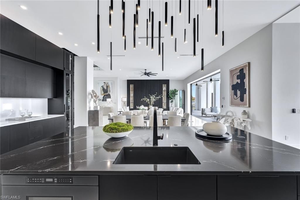 Dining room, Interior, Kitchen, Living room, Pendant Lights, Recessed Lighting, Stainless Steel Appliances