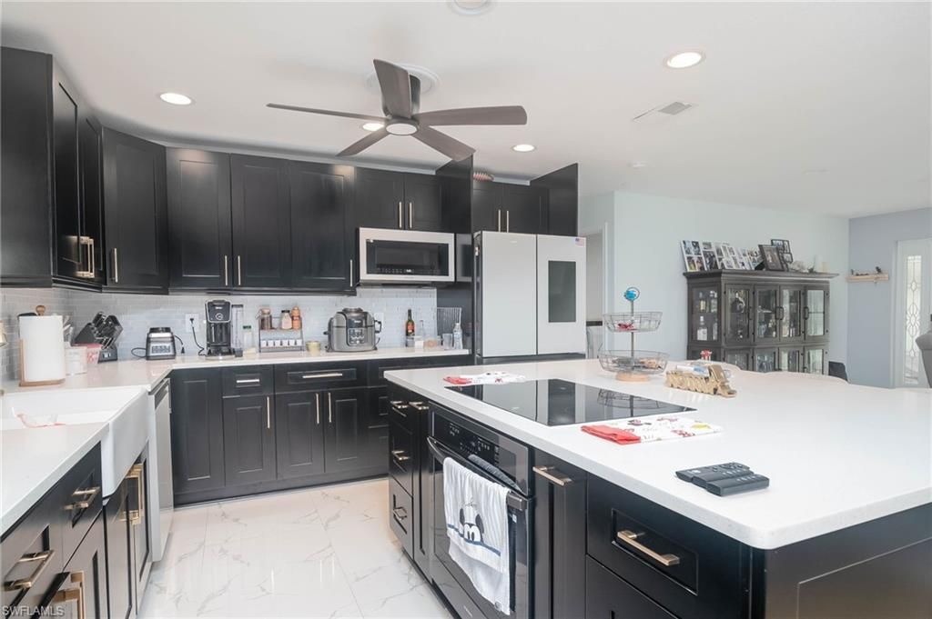 Interior, Kitchen, Marble, Recessed Lighting