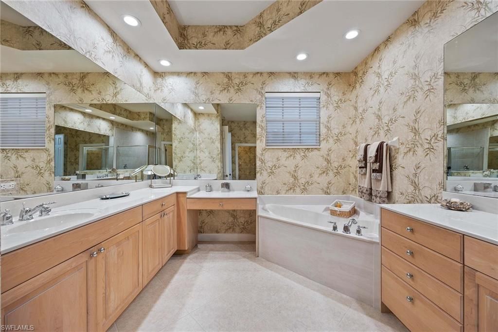 Bathroom, Dual Sink Vanities, Free Standing Baths, Interior, Recessed Lighting
