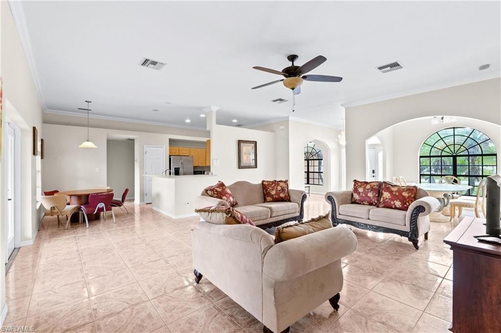 Dining room, Interior, Kitchen, Living room, Pendant Lights, Recessed Lighting