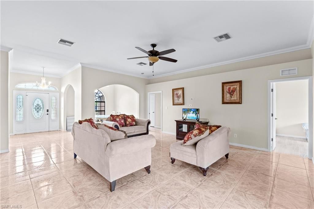 Interior, Living room, Pendant Lights