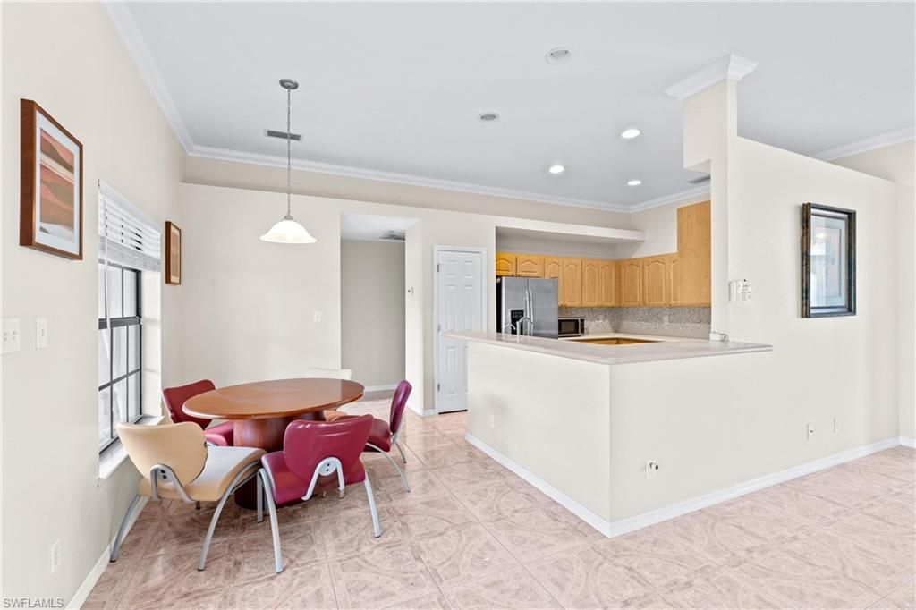Dining room, Interior, Kitchen, Pendant Lights, Recessed Lighting
