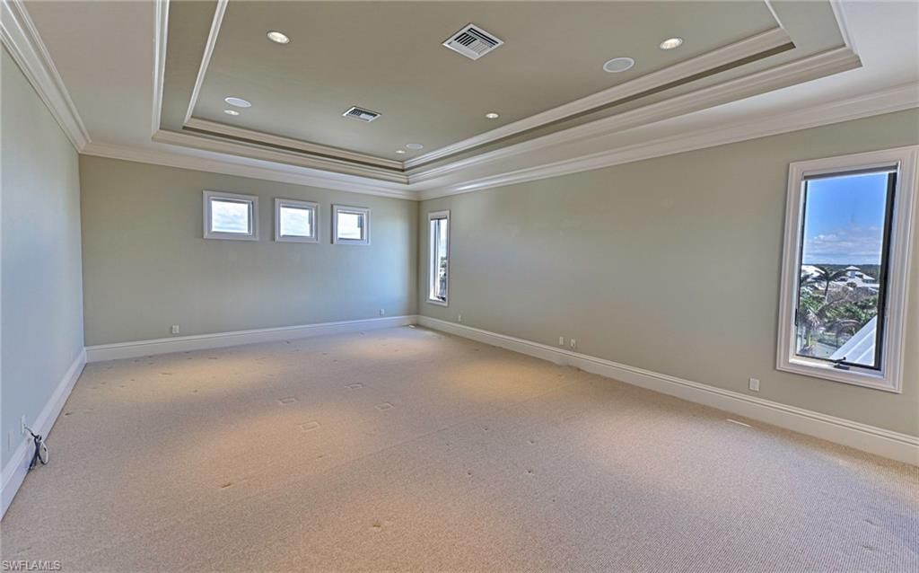 Empty room, Interior, Recessed Lighting