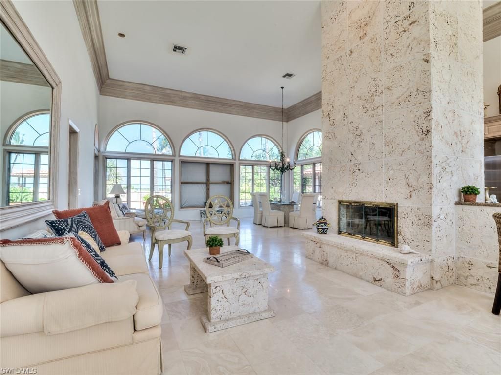 Fireplace, Interior, Living room, Pendant Lights, Recessed Lighting
