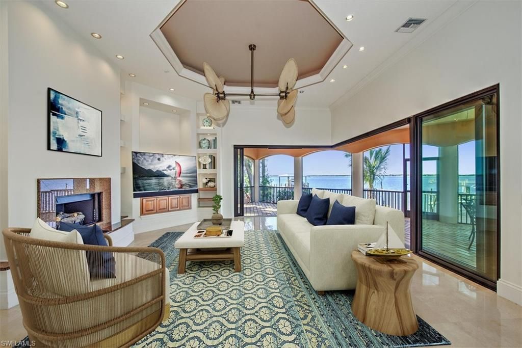 Fireplace, Interior, Living room, Pendant Lights, Recessed Lighting, Water