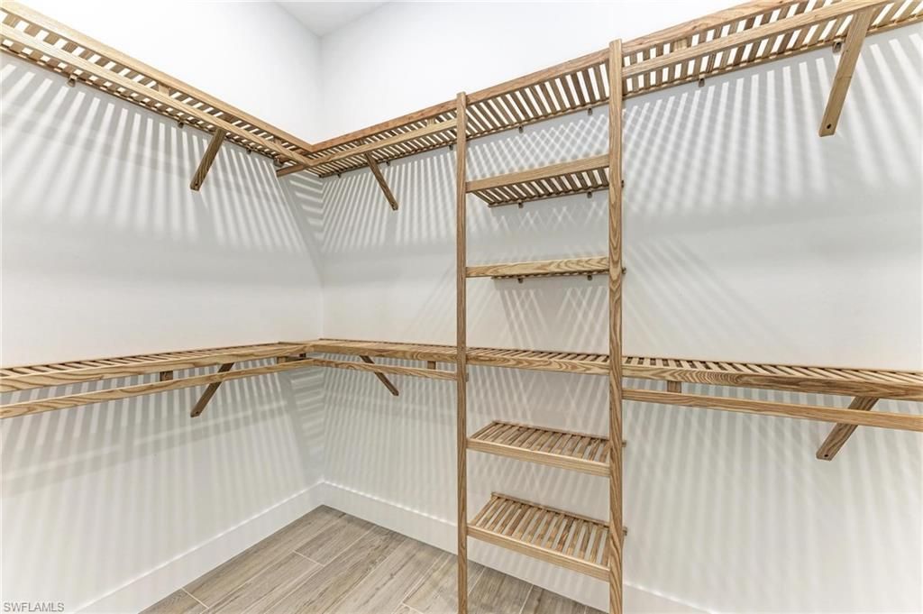 Interior, Walk-in Closets, Wood Texture Flooring