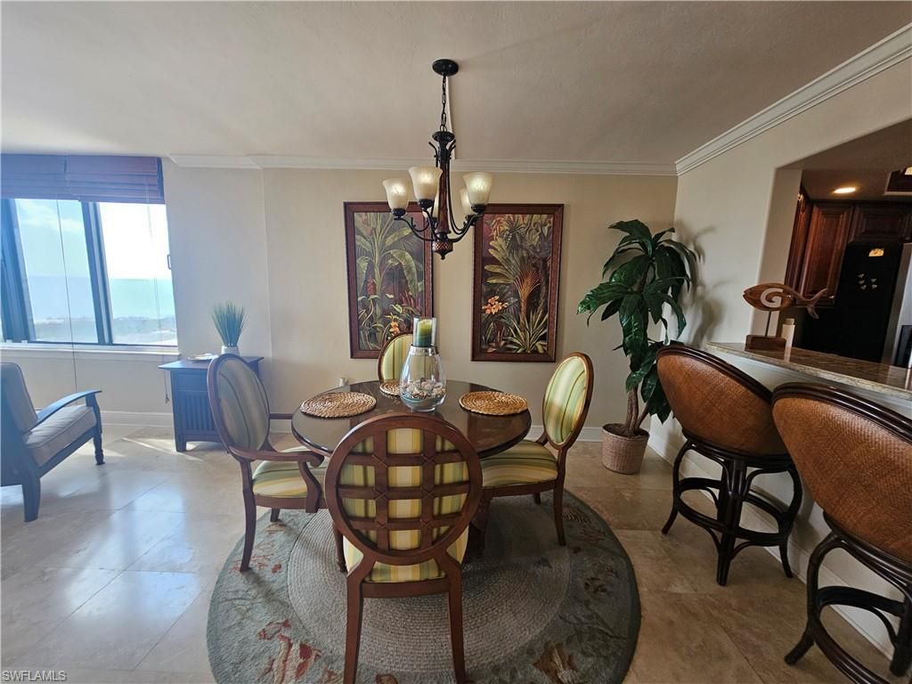 Chandelier, Dining room, Interior