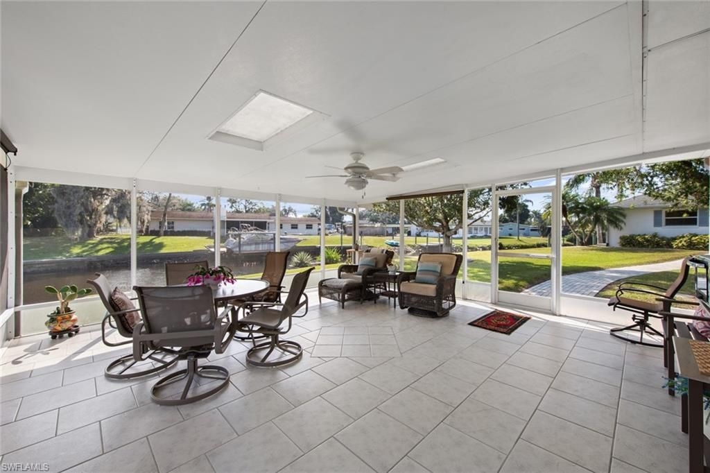 Dining room, Interior, Sun Room