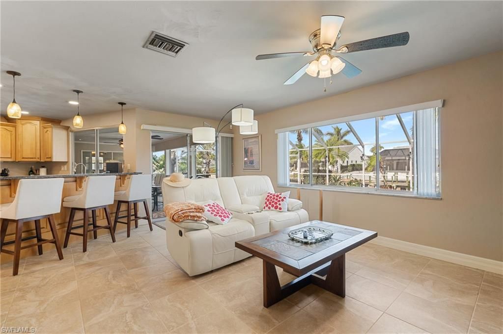 Interior, Kitchen, Living room, Pendant Lights