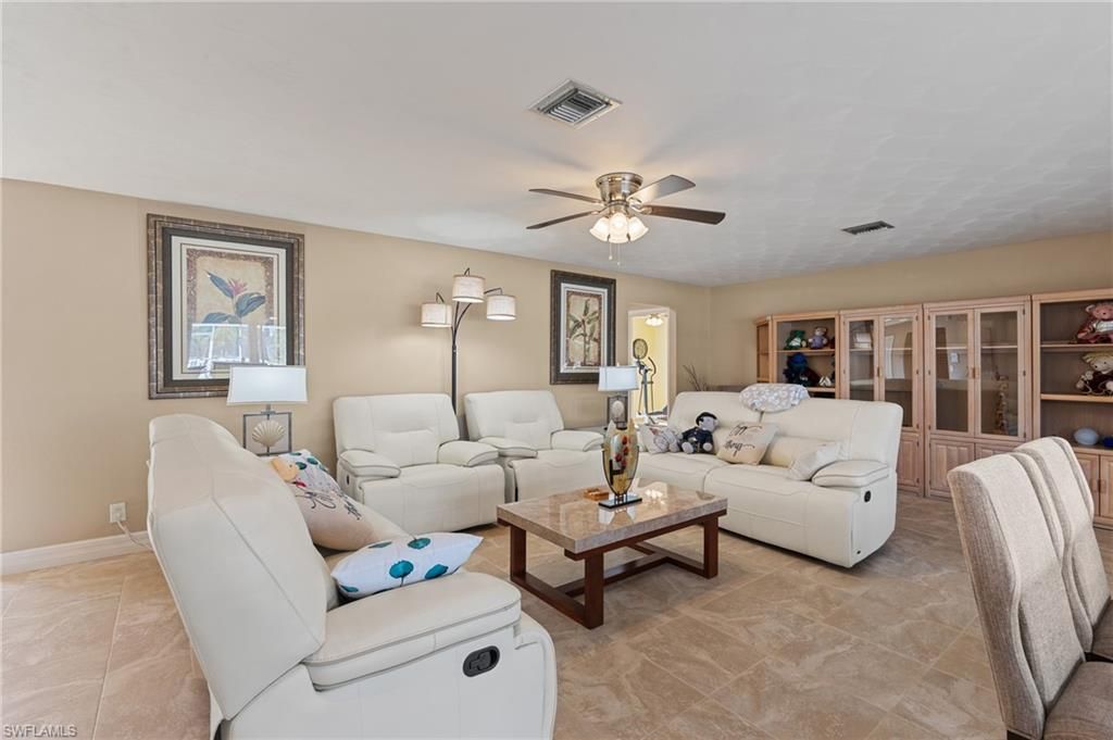 Interior, Living room