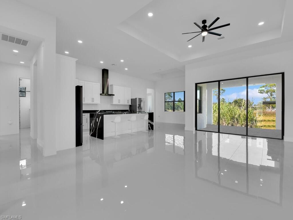 Empty room, Interior, Kitchen, Recessed Lighting