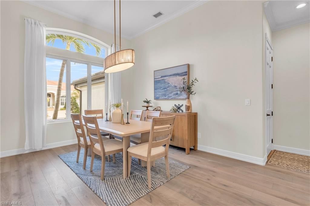 Dining room, Interior, Pendant Lights, Recessed Lighting, Wood Texture Flooring