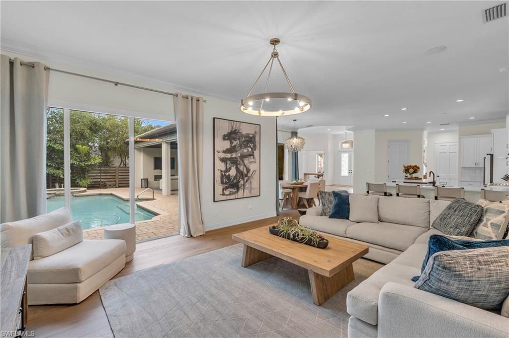 Dining room, Interior, Kitchen, Living room, Pendant Lights, Recessed Lighting, Wood Texture Flooring