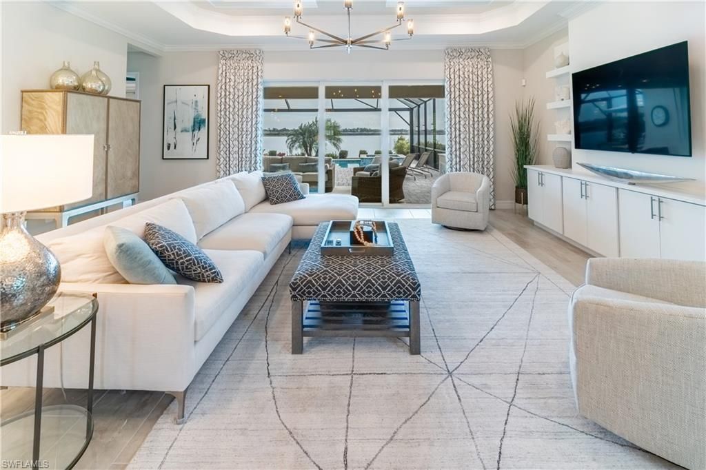 Dining room, Interior, Living room, Pendant Lights, Wood Texture Flooring