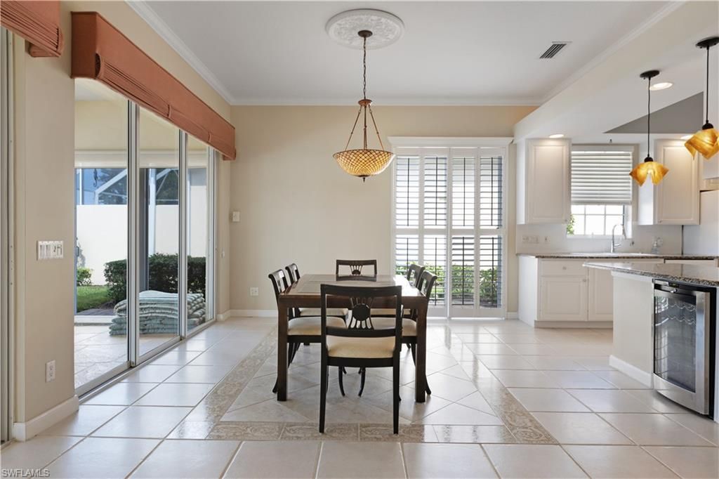 Dining room, Interior, Kitchen, Pendant Lights