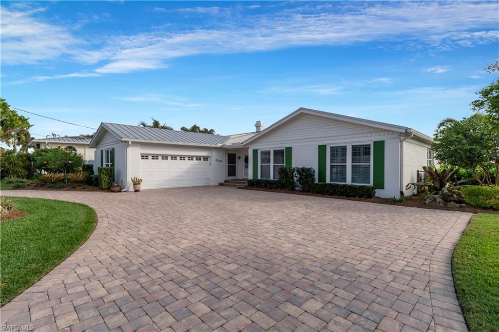 Attached, Backyard, Exterior, Facade, Ranch
