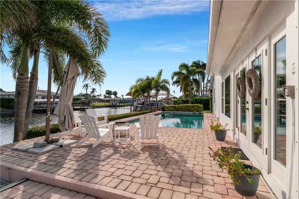 Exterior, Pool, Water