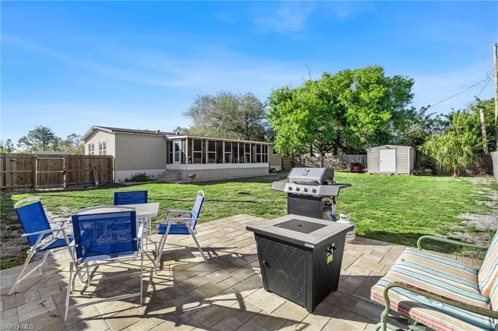 Backyard, Exterior