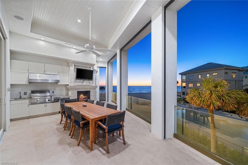 Dining room, Exterior, Fireplace, Outdoor Kitchen, Recessed Lighting, Water