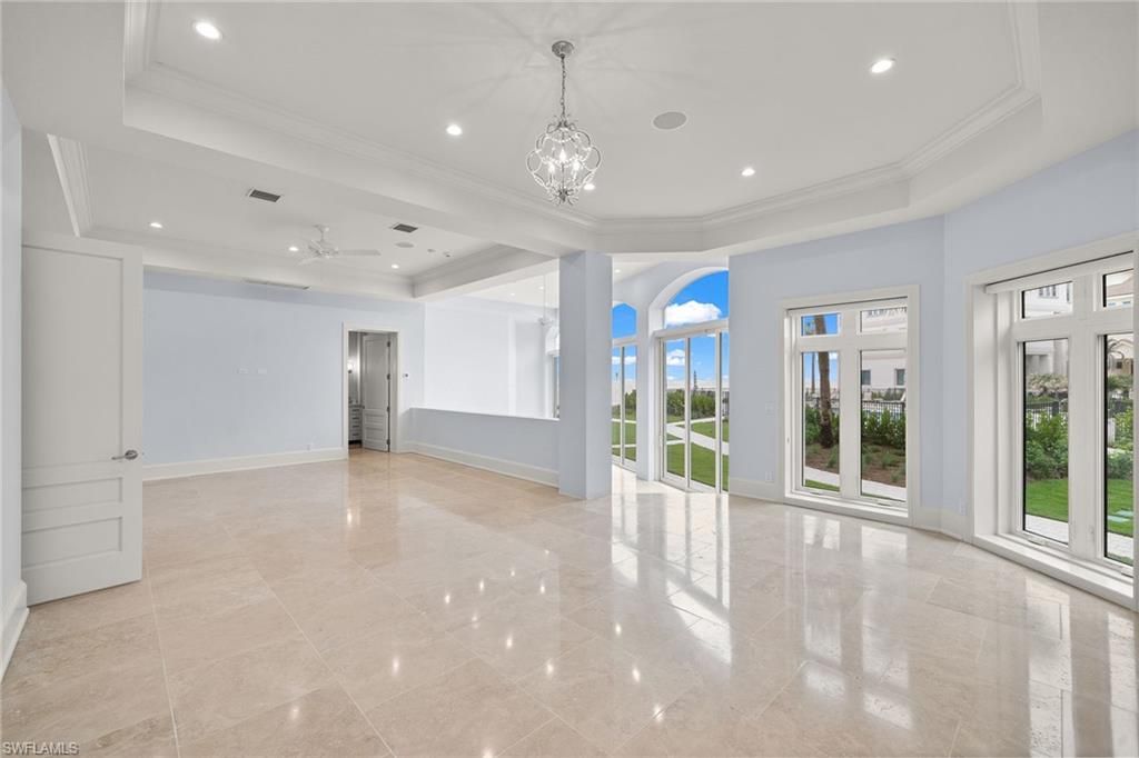 Empty room, Interior, Pendant Lights, Recessed Lighting