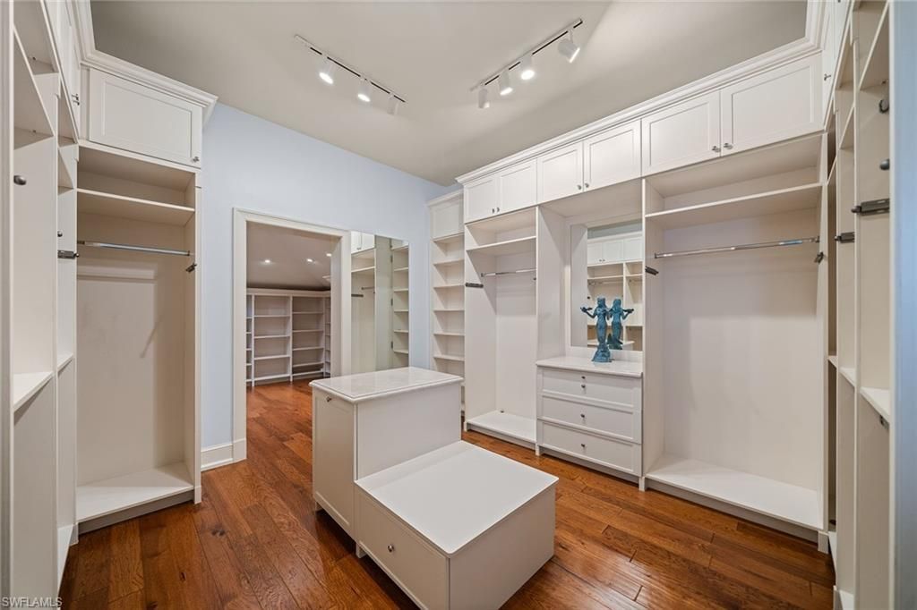 Interior, Recessed Lighting, Walk-in Closets, Wood Texture Flooring