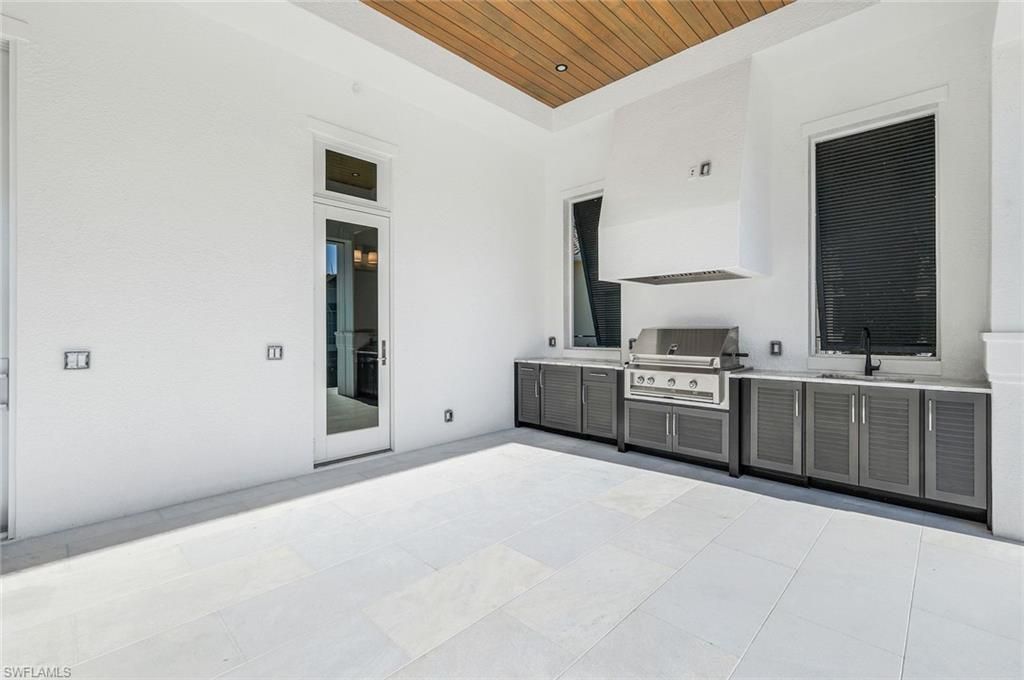 Exterior, Outdoor Kitchen, Wooden Ceilings