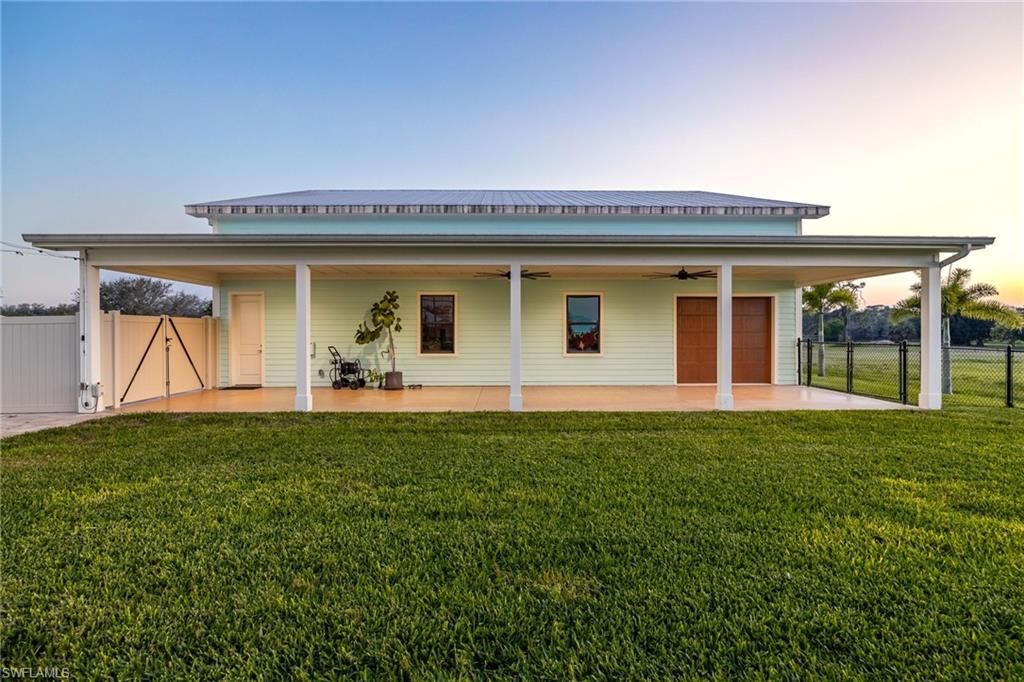 Backyard, Exterior