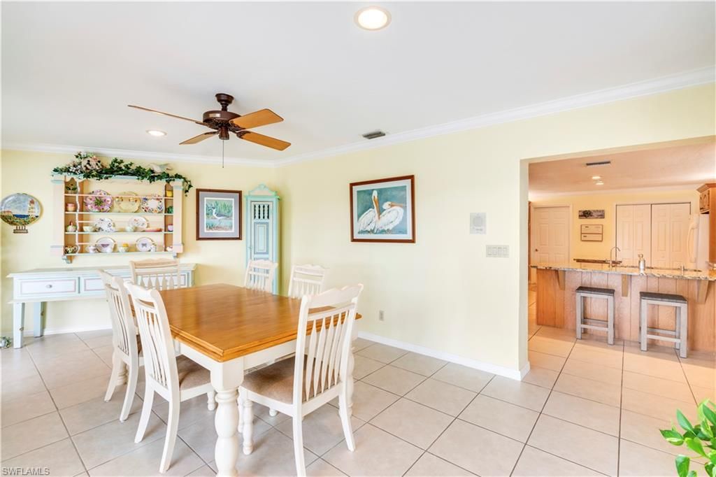 Dining room, Interior, Kitchen, Recessed Lighting