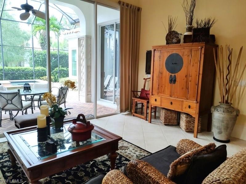 Dining room, Interior, Living room, Sun Room