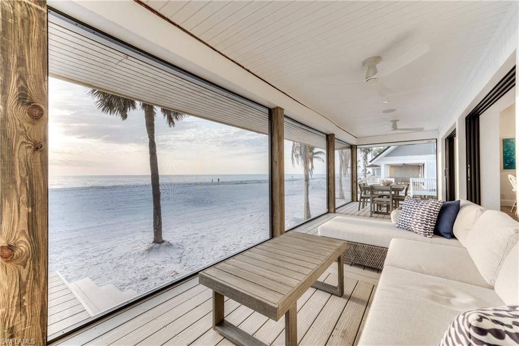 Interior, Living room, Sun Room, Water, Wood Texture Flooring