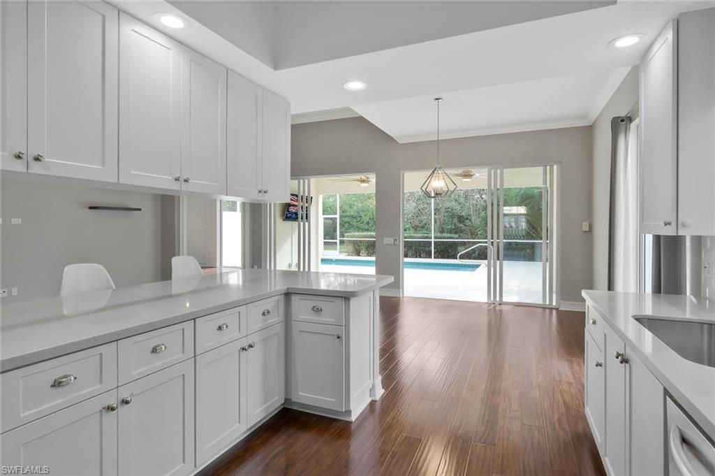 Interior, Kitchen, Pendant Lights, Recessed Lighting, Wood Texture Flooring
