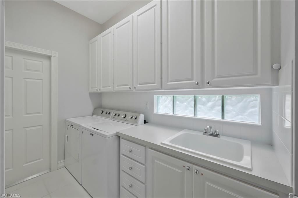 Interior, Washer