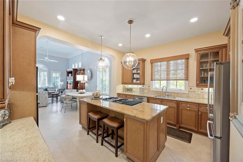 Dining room, Interior, Kitchen, Pendant Lights, Recessed Lighting