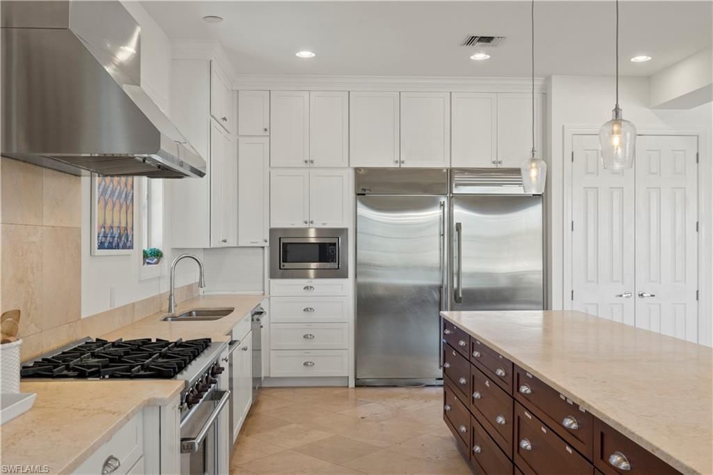 Interior, Kitchen, Pendant Lights, Recessed Lighting, Stainless Steel Appliances