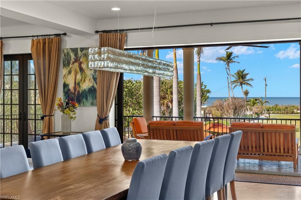 Chandelier, Dining room, Interior, Pendant Lights, Recessed Lighting, Water
