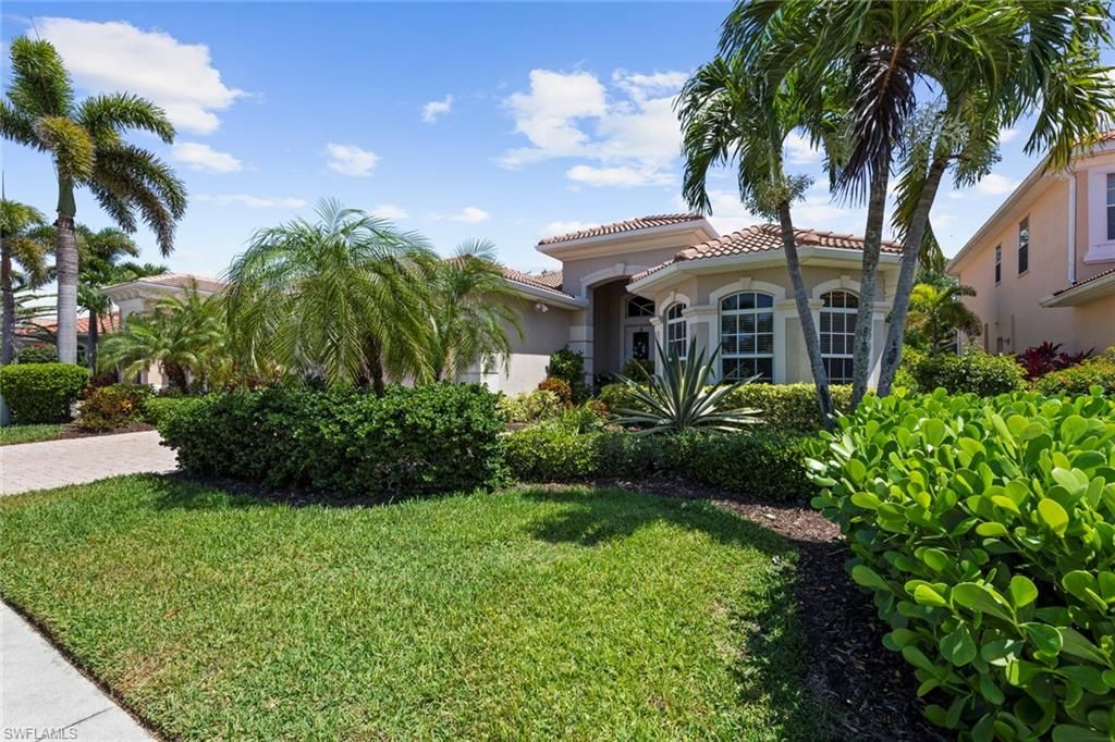 Backyard, Exterior, Facade, Mediterranean