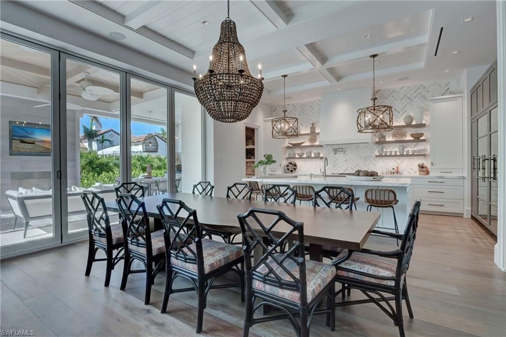 Chandelier, Dining room, Interior, Kitchen, Pendant Lights, Recessed Lighting, Wood Texture Flooring