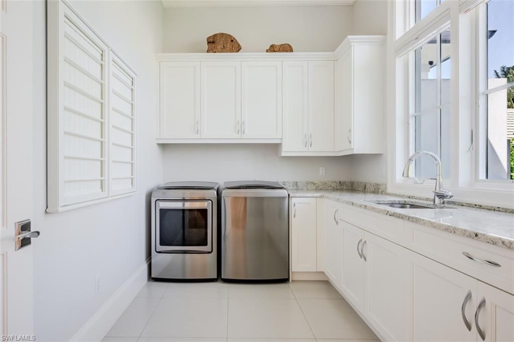 Interior, Washer