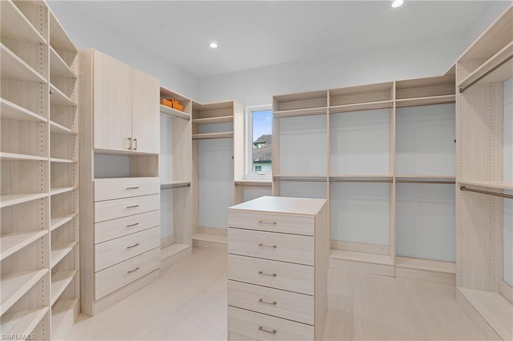 Interior, Recessed Lighting, Walk-in Closets