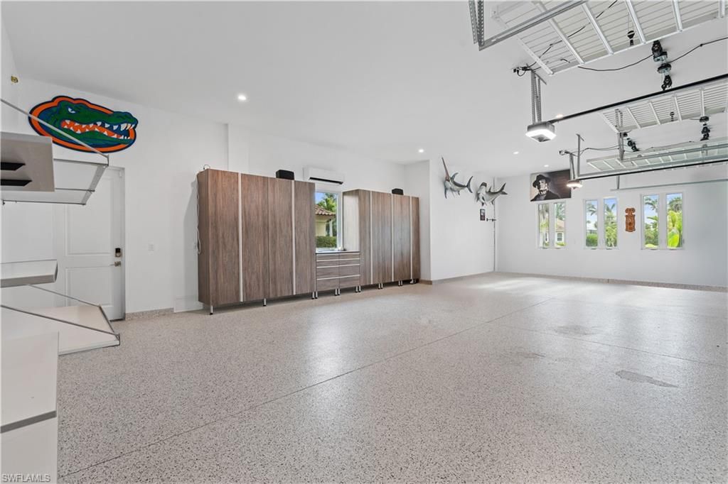 Garage, Interior, Recessed Lighting