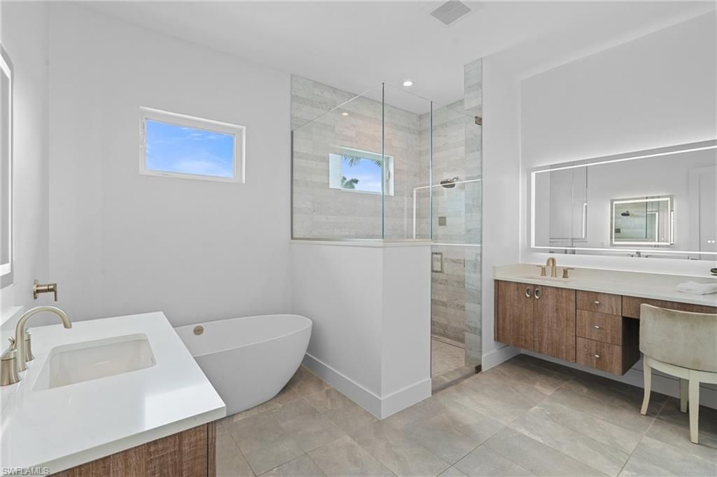 Bathroom, Dual Sink Vanities, Free Standing Baths, Glass Shower, Interior, Recessed Lighting