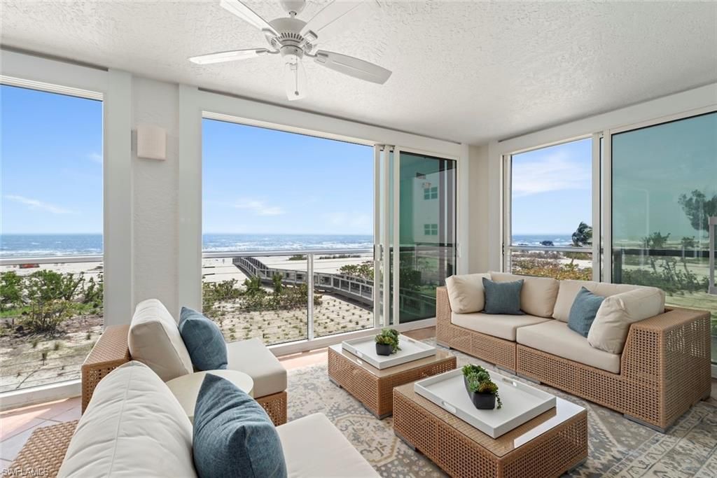 Interior, Living room, Sun Room, Water