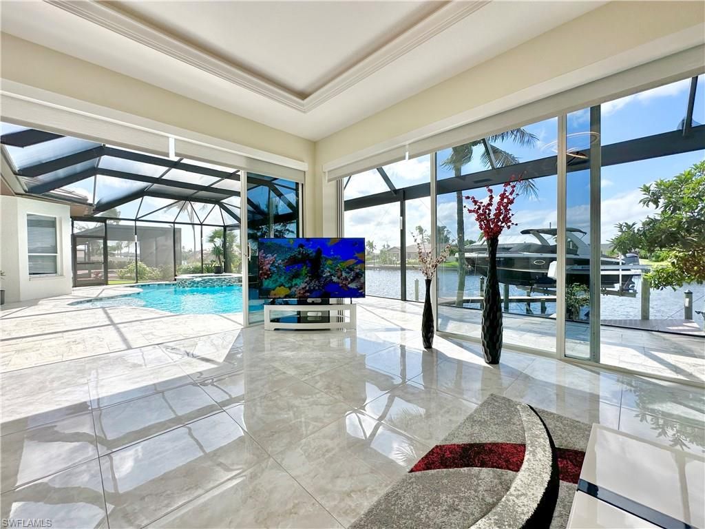 Glass Ceilings, Interior, Pool, Sun Room, Water