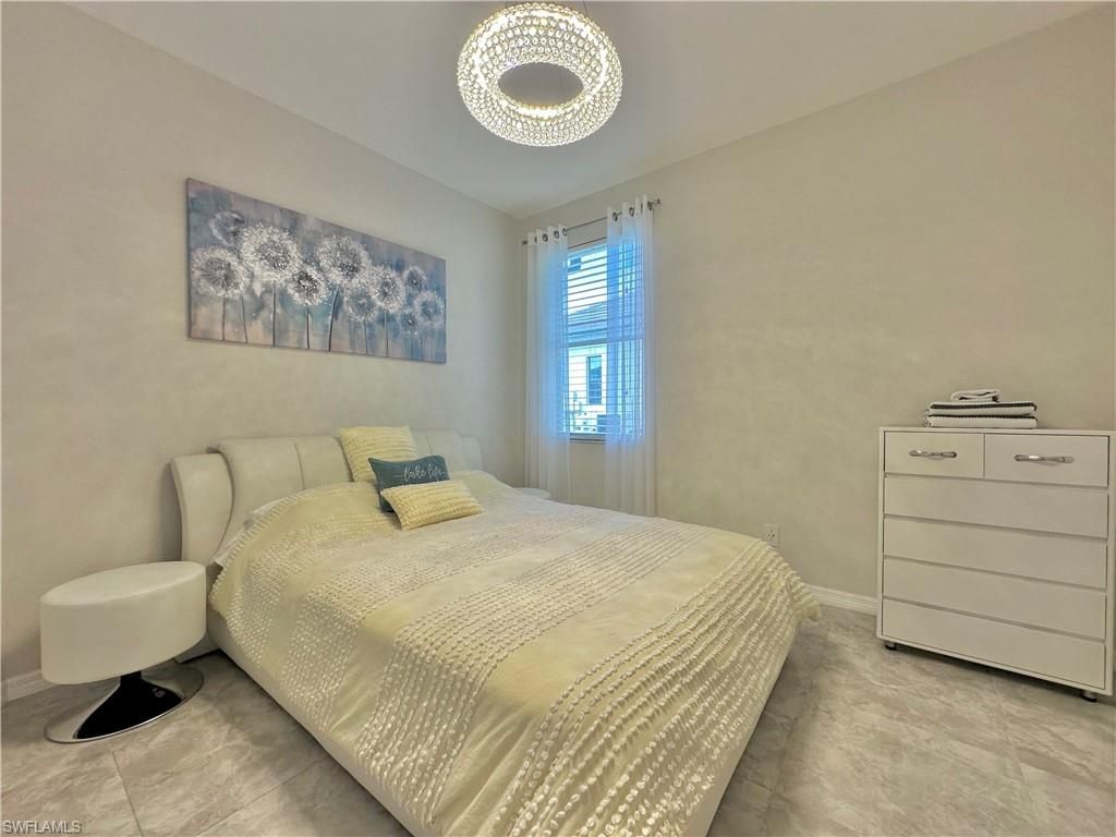 Bedroom, Interior, Pendant Lights